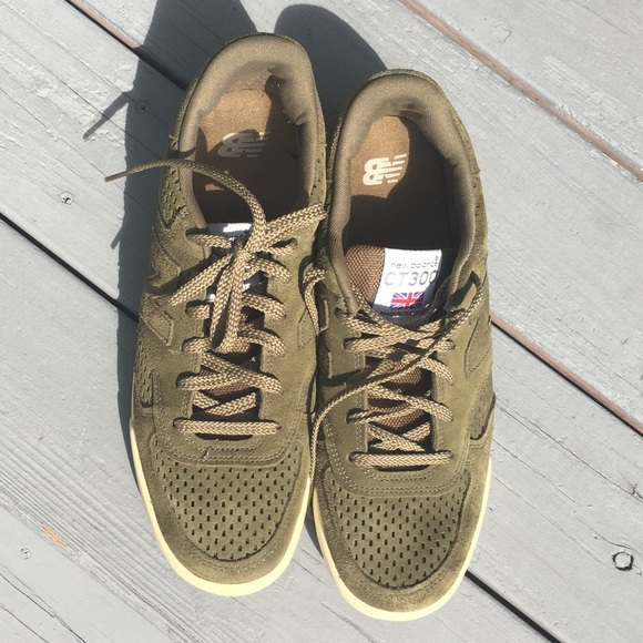 new balance ct300 gold